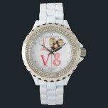 愛はあなたと一緒に フォト ハート フレーム 腕時計<br><div class="desc">このモダンでヴィンテージなラブテーマのイニシャル フォト フレーム デザインで、あなたの愛を祝いましょう。ハート型のフレームは、エレガントな白と赤のフォントで囲まれており、トレンディなシャビー シックなルックスが特徴です。サンプル写真とテキストを自分のものに置き換えることで、独自の記念となるようなギフトを作成できます。結婚記念日、婚約、結婚式、誕生日、洗礼などの人生の特別なイベントに最適なプレゼントです。</div>