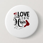 愛はおもしろい美容師ドレッサーサロンWにある 缶バッジ (正面)