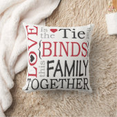 愛はこの家族を黒と赤の名前で結ぶ クッション (ブランケット)