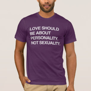 愛は人格Tシャツに関するもの Tシャツ
