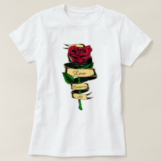 愛は全てを征服する 赤いバラのハートの文字 レディース Tシャツ