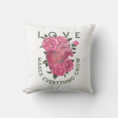 愛は全てを成長させる クッション (正面)