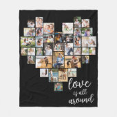 愛は全のまわりにハート型36フォトコラージュ フリースブランケット (正面)