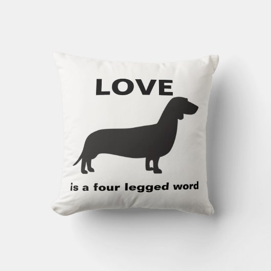 愛は四脚の枕 クッション (正面)