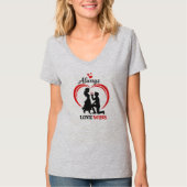 愛は常に勝つ ウーマンVネックTシャツ Tシャツ (正面)