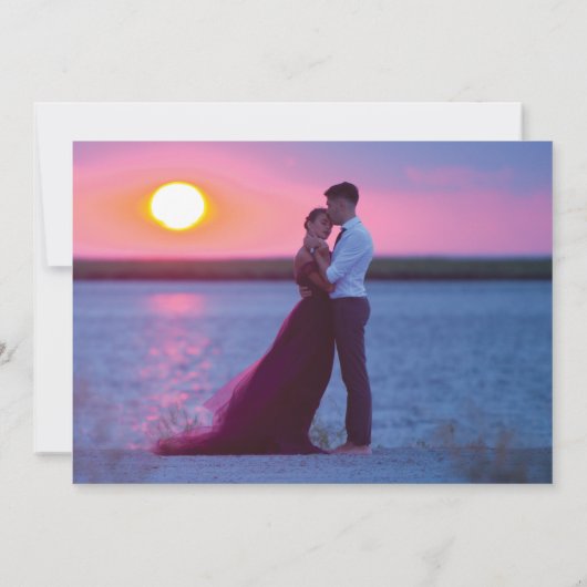 愛は忍耐強い スクリプト フォト ウェディング 延期 招待状 (裏面)