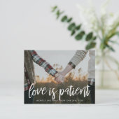 愛は忍耐強い 結婚式の日程を変更 案内ポストカード (スタンド正面)