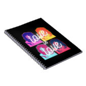 愛は愛するCher LGBTQプライド月手帳 ノートブック (右側)