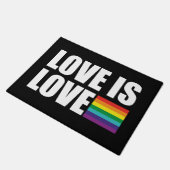 愛は愛 ドアマット (アングル)