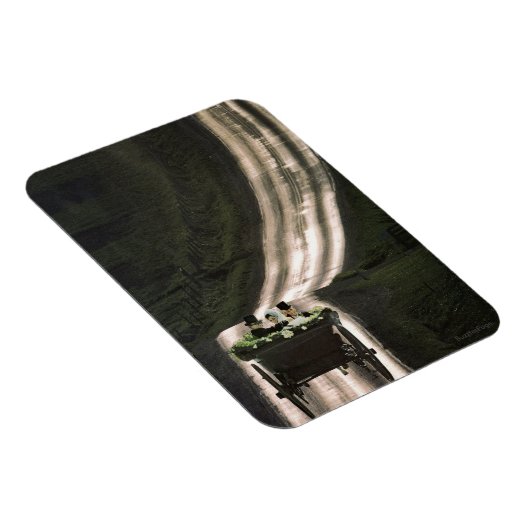 愛は愛 –  マグネット (右側)