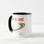 愛は愛。虹の惑星。LGBTQ+プライド マグカップ (正面左)