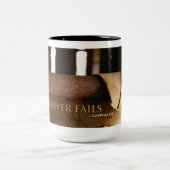 愛は決してコーヒー・マグの男性への国の仕事を失敗しません ツートーンマグカップ (中央)