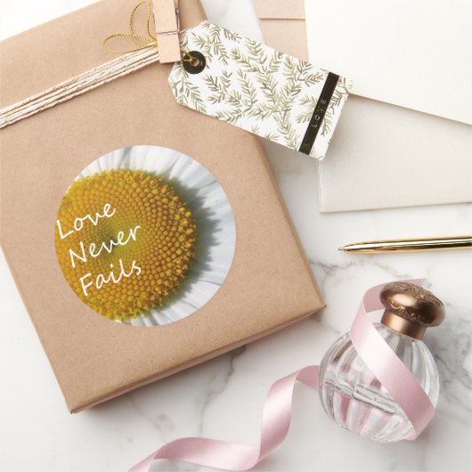 愛は決して失敗しないデイジー1コリント13 ラウンドシール (ギフト)