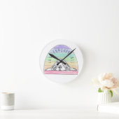 愛は犬のすべての虹のバセットハウンドを征服する ラウンド壁時計 (ホーム)