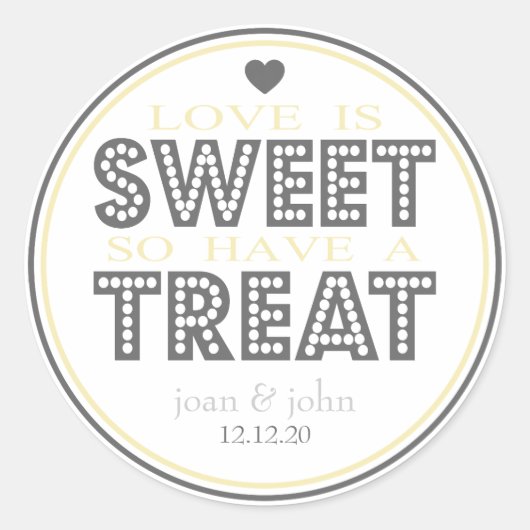 愛は甘いので、お菓子を持っている(黄色/銀) ラウンドシール (正面)