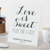 愛は甘いカスタムウェディングキャンディビュッフェテーブルトップ 台座サイン (インサイチュ)