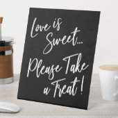 愛は甘い愛を受け取って下さい！白（黒） 台座サイン (インサイチュ)