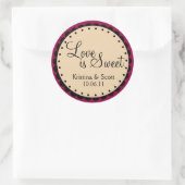 愛は甘い – スケールされたエッジ – パーソナライズ ラウンドシール (バッグ)