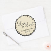 愛は甘い – スケールされたエッジ – パーソナライズ ラウンドシール (封筒)