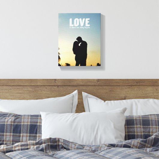 愛は私たちの物語が始まる場所カップル写真キャンバス キャンバスプリント (インサイチュ (寝室))