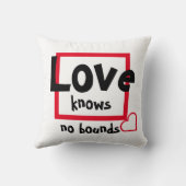 愛は紅白の境界を知らぬ クッション (裏面)