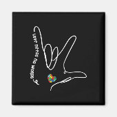 愛は言葉を必要としないASLパズルピースハート自閉症 マグネット (正面)