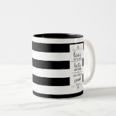 愛は誠実な聖書の聖句コーヒーマグ ツートーンマグカップ (正面右)