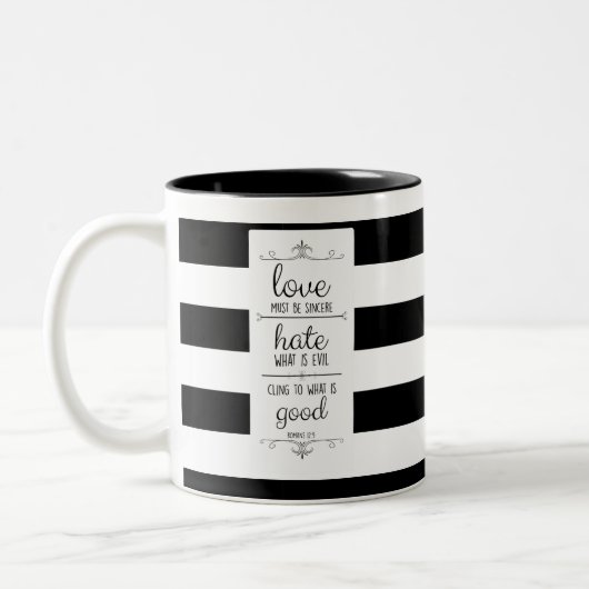愛は誠実な聖書の聖句コーヒーマグ ツートーンマグカップ (左)