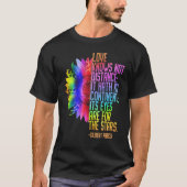 愛は距離を知らないLgbtプライド平等の人間R Tシャツ (正面)