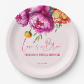 愛は開花ピンクの花のブライダルシャワー印刷 ペーパープレート (正面)
