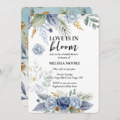 愛は開花ブライダルシャワーほこりっぽい青い花 招待状 (正面/裏面)