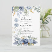 愛は開花ブライダルシャワーほこりっぽい青い花 招待状 (スタンド正面)