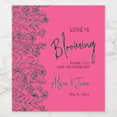 愛は鮮やかなピンクと黒のフローラシャワーが咲いている ワインラベル (シングルラベル)