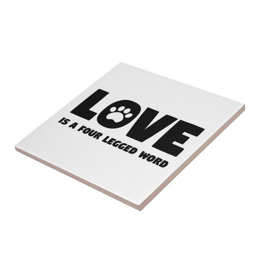 愛は4脚の単語です タイル (側面)