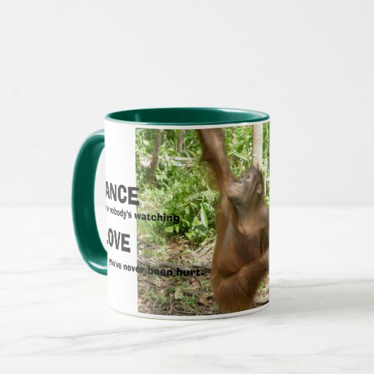 愛は、感動的な引用語句を歌いましたり、住んでいましたり、及び踊ります マグカップ (正面左)