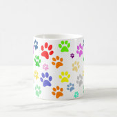 愛らしいおもしろいカラフルとペットの足のプリントパターン コーヒーマグカップ (中央)