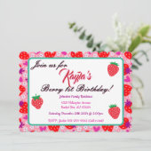 愛らしいイチゴの最初の誕生日パーティー 招待状 (スタンド正面)