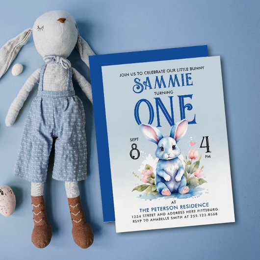 愛らしいウサギの少年 フラワーバースデー水彩 招待状