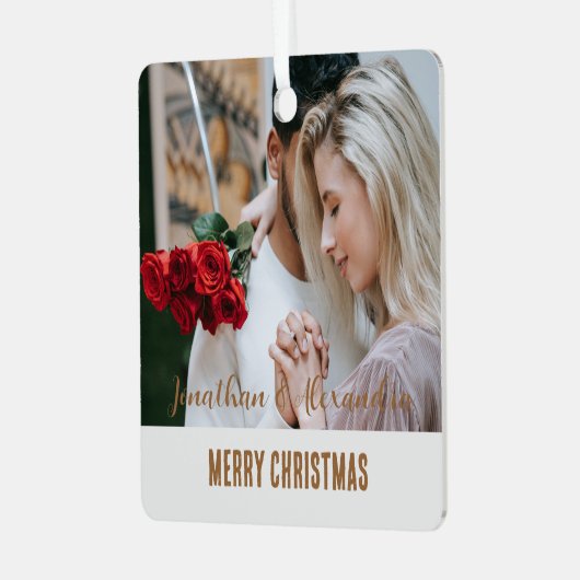 愛らしいカップル写真モダンスタイリッシュ文字エレガント メタルオーナメント (正面左)