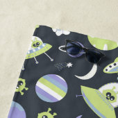 愛らしいグリーンエイリアン宇宙船UFO子供 ビーチタオル (インサイチュ)