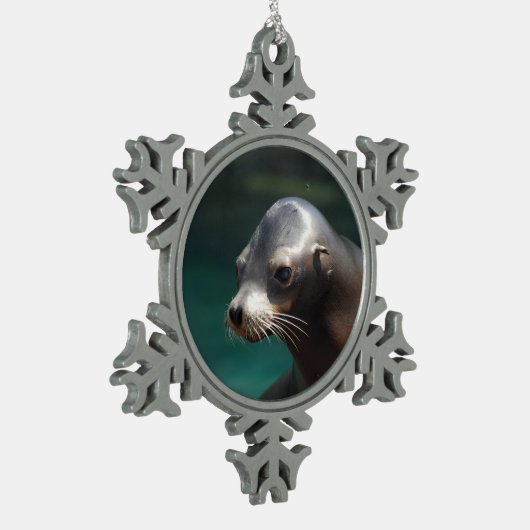 愛らしいシーライオン スノーフレークピューターオーナメント (左)