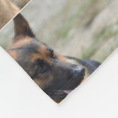 愛らしいジャーマン・シェパード フリースブランケット (角)