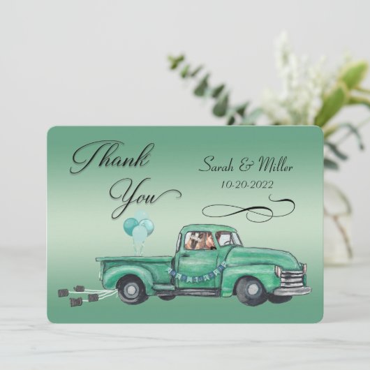 愛らしいドイツの羊飼いがヴィンテージピックアップ車に乗る サンキューカード (スタンド正面)