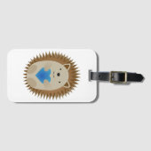 愛らしいハリネズミが青いハート ラゲッジタグ (正面横)