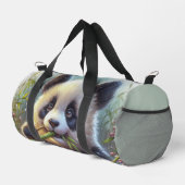 愛らしいパンダ食べベアの竹 ダッフルバッグ (右コーナー)