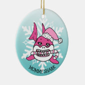 愛らしいパーソナライズされたモーミーシャークとスノーフレーク セラミックオーナメント (右)