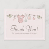 愛らしいピンクの洗濯物ライン | ベビーシャワーのお礼 ポストカード (正面)