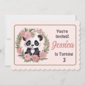 愛らしいベビーパンダのクマと花 招待状 (正面)
