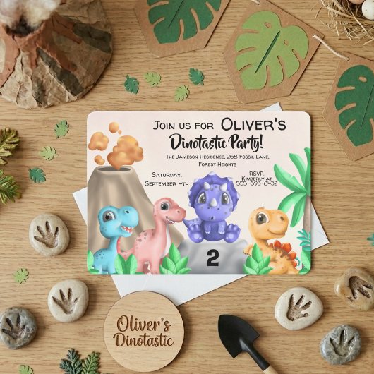 愛らしいベビー恐竜誕生日 招待状