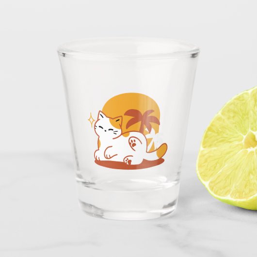 愛らしいリラックス猫のサンシャイン – Summer Pet ショットグラス (正面)